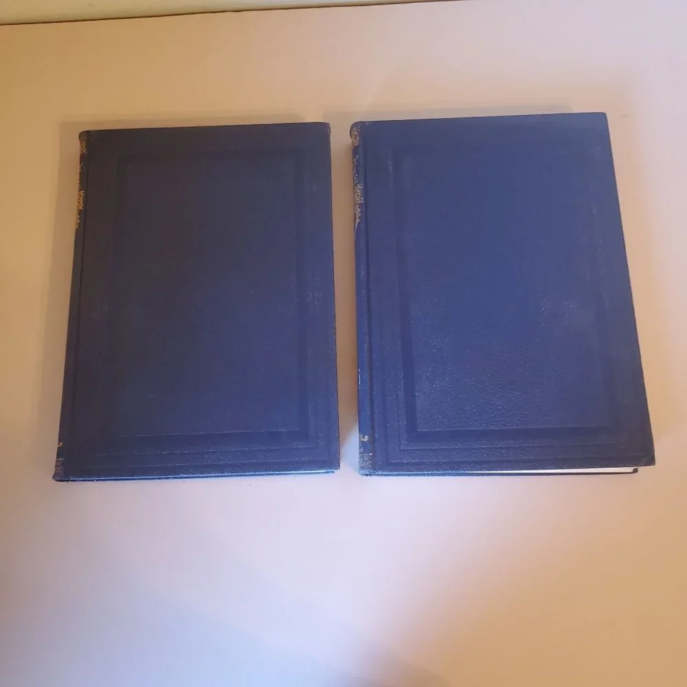 The Story Of The Bible Volumes 1 And 2 Waverley Book Co Staging‎ Decor Set